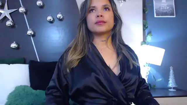 Katejolie – Xlovecam Video Stream Recording – 2025-12-05 13:05:05