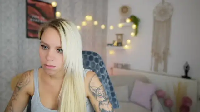 Cherry__blond – Myfreecams Video Stream Recording – 2025-09-26 15:11:45