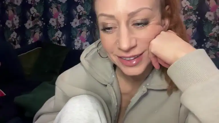 Miabootyqueenuk – Streamate Video Stream Recording – 2026-05-16 00:28:25