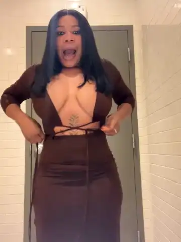 Belle___ – Stripchat Video Stream Recording – 2025-03-29 04:38:16