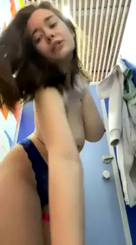 Bonkkmee – Stripchat Video Stream Recording – 2025-04-28 18:21:30