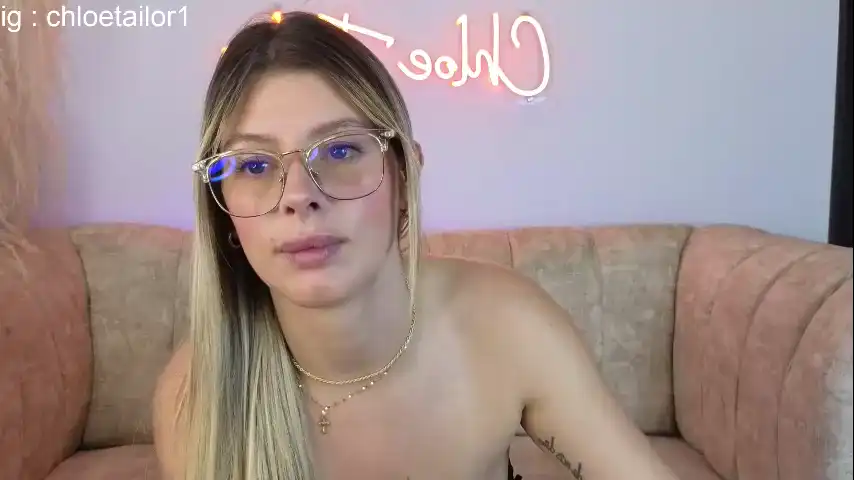 Chloe_tailor_ – Chaturbate Video Stream Recording – 2025-10-26 05:51:29
