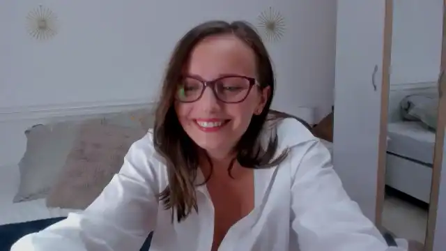 Birdie_k – Myfreecams Video Stream Recording – 2025-08-17 03:20:49