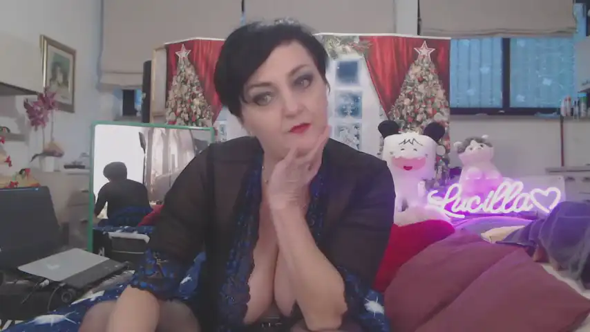 Lucillabollente – Stripchat Video Stream Recording – 2025-11-03 11:52:07