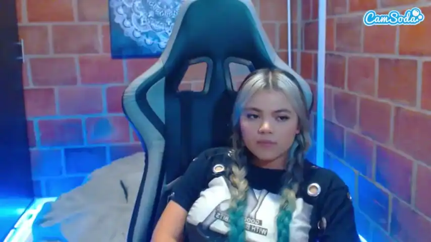 Scarletthudsson – Camsoda Video Stream Recording – 2025-12-18 10:00:55