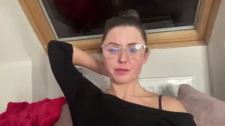 Brunetterubyrose – Streamate Video Stream Recording – 2025-12-05 11:30:56