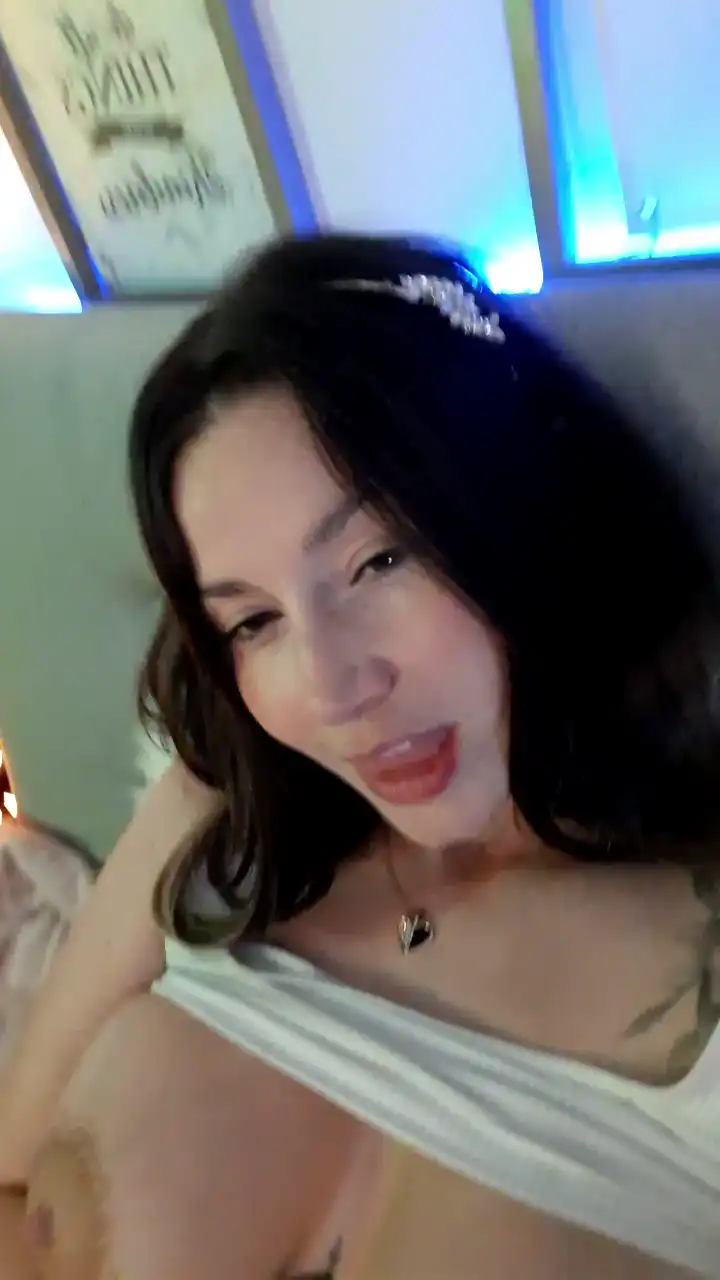 Bruunalove_ – Cam4 Video Stream Recording – 2026-05-15 01:07:29