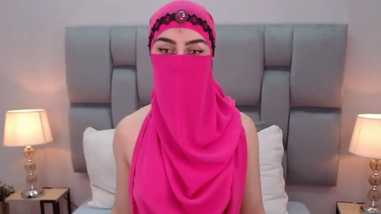 Aliah-manzur – Flirt4free Video Stream Recording – 2025-09-19 07:10:21