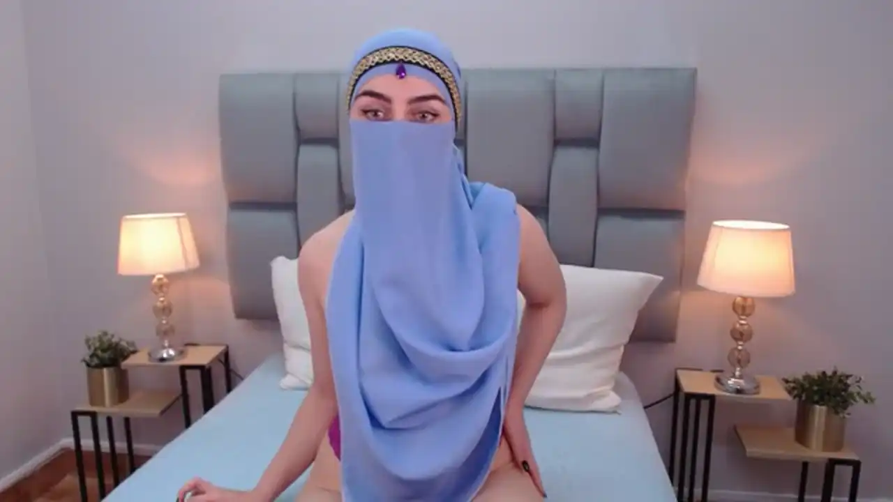 Aliah-manzur – Flirt4free Video Stream Recording – 2026-04-17 23:22:20