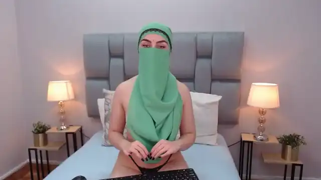 Aliah-manzur – Flirt4free Video Stream Recording – 2025-06-02 12:29:38