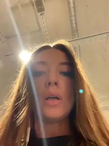 Brilliant_wine – Stripchat Video Stream Recording – 2025-12-15 09:16:15