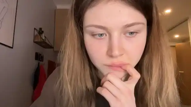 Coconut_dream – Myfreecams Video Stream Recording – 2025-09-17 01:52:55