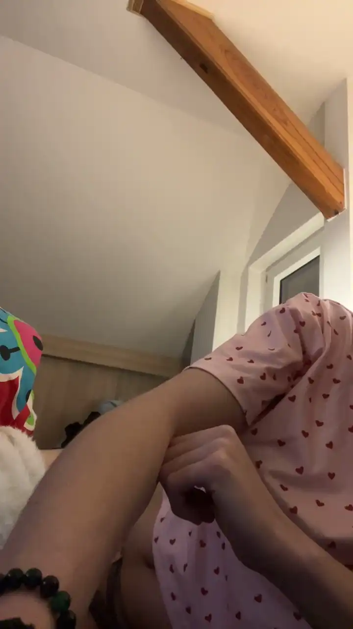 Guiltyprincess – Cam4 Video Stream Recording – 2025-12-03 13:14:52