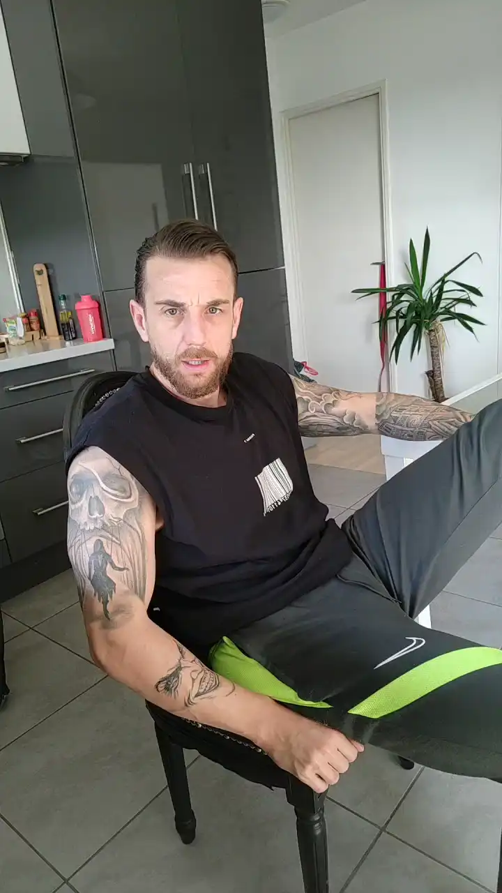 Neotrix33 – Cam4 Video Stream Recording – 2025-11-23 17:33:55