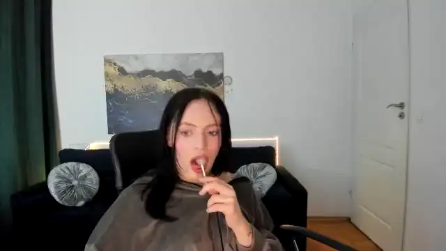 Meowzy_ – Myfreecams Video Stream Recording – 2025-12-23 21:51:50