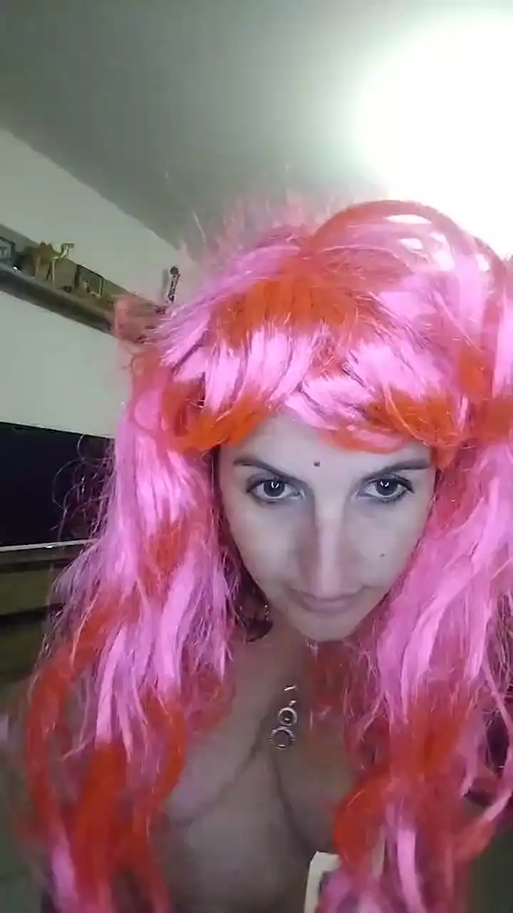 Wendypan_hot – Cam4 Video Stream Recording – 2025-06-28 01:37:55