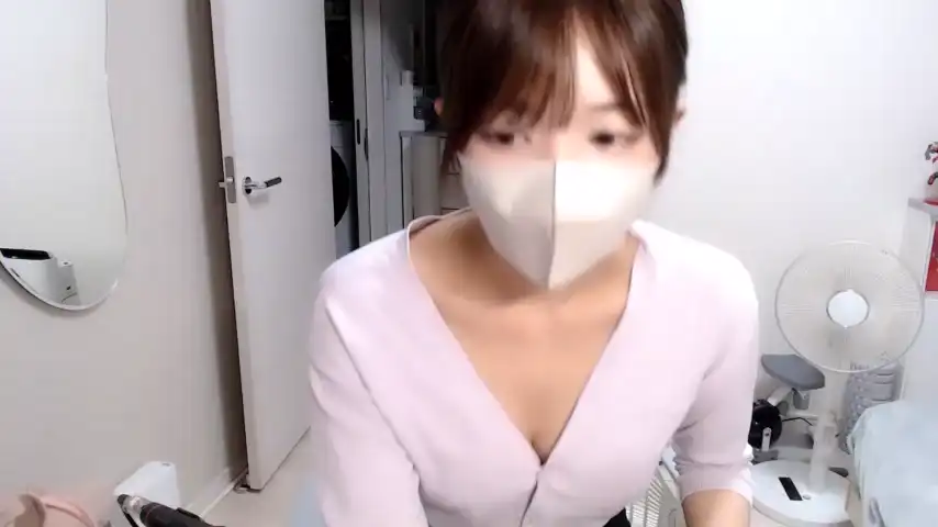 -fuuka- – Stripchat Video Stream Recording – 2025-12-20 12:29:42