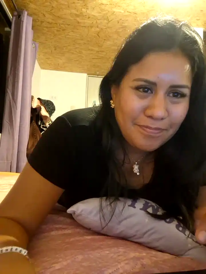 Kasiavenus_ – Stripchat Video Stream Recording – 2026-01-24 06:42:51