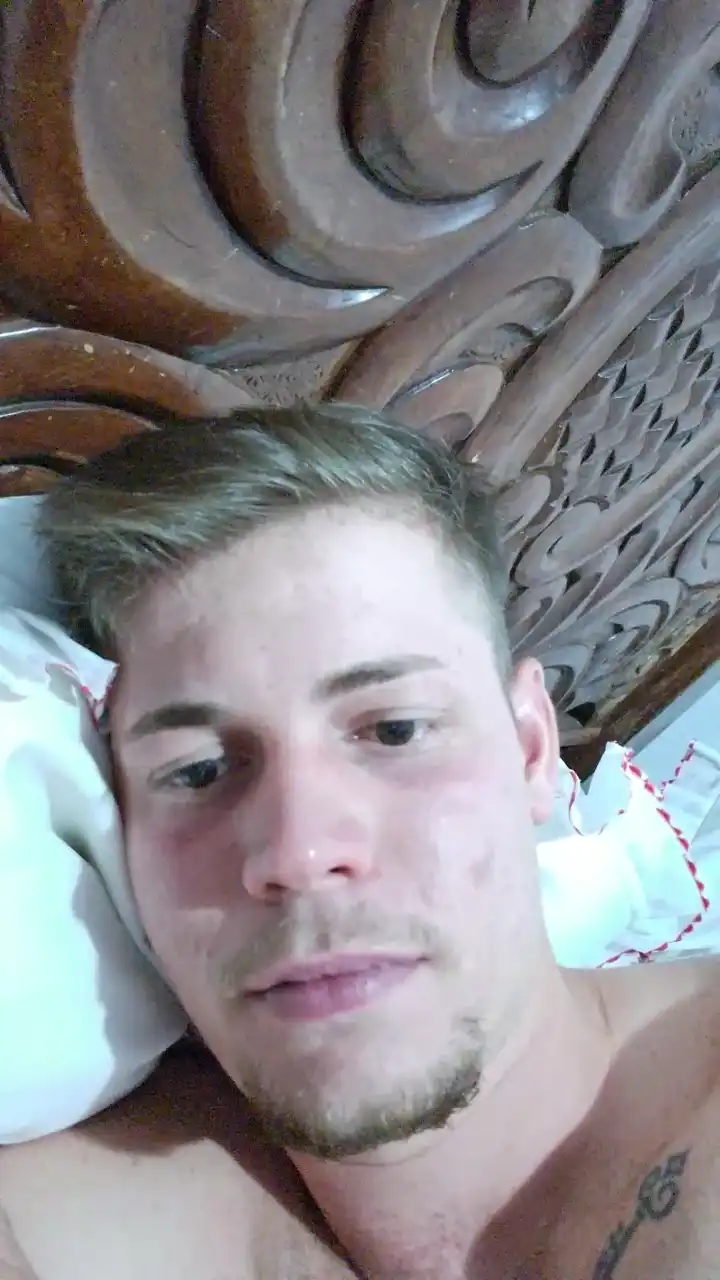 Eduardo_694 – Cam4 Video Stream Recording – 2026-05-25 21:34:54