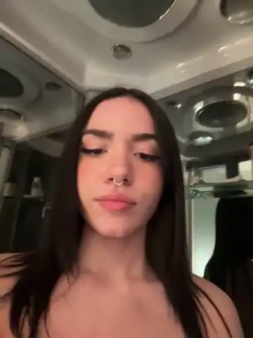 Shannonshanny – Stripchat Video Stream Recording – 2025-12-25 18:07:38