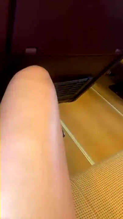 Silviaa32 – Amateur.tv Video Stream Recording – 2025-08-23 02:18:02