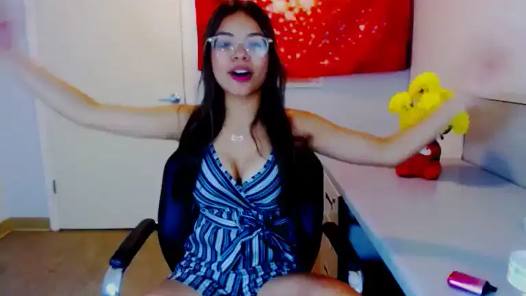Sweetsky77 – Streamate Video Stream Recording – 2025-05-18 23:53:00