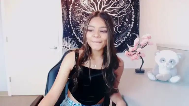 Sweetsky77 – Streamate Video Stream Recording – 2025-11-19 23:02:44