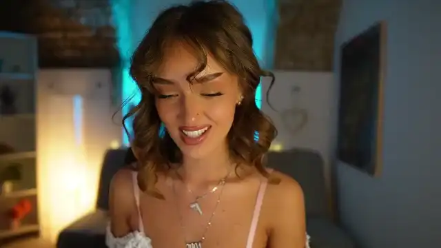 Clara_mia – Myfreecams Video Stream Recording – 2025-09-08 17:54:40