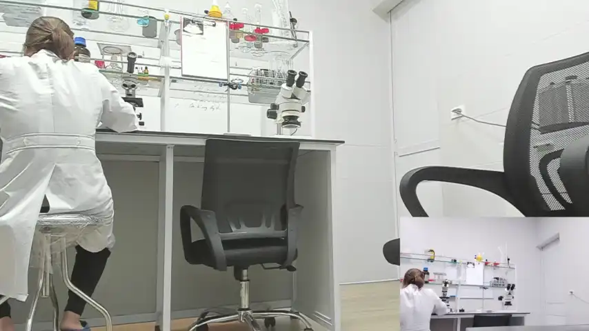 Naughtylab_office – Stripchat Video Stream Recording – 2026-04-15 05:15:10