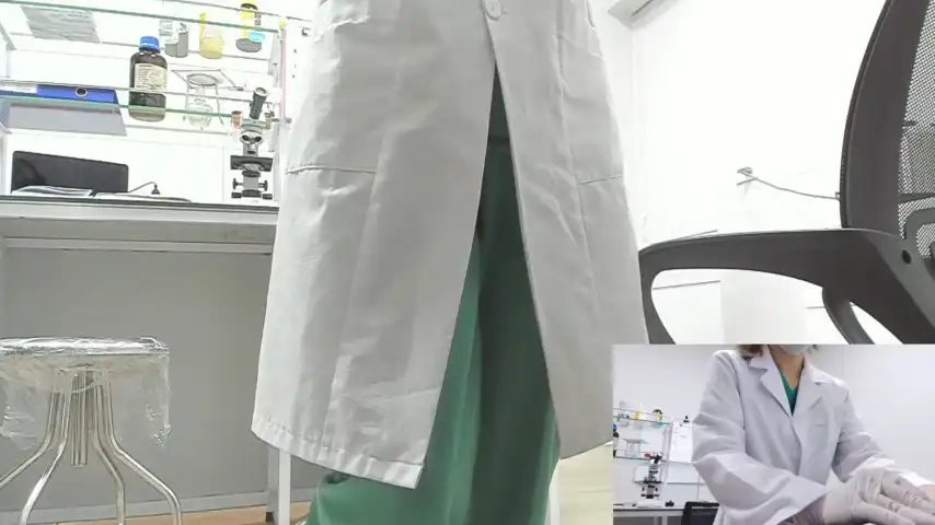 Naughtylab_office – Stripchat Video Stream Recording – 2025-07-22 21:13:03