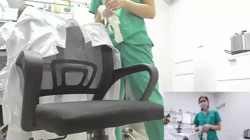 Naughtylab_office – Stripchat Video Stream Recording – 2025-12-31 05:26:04
