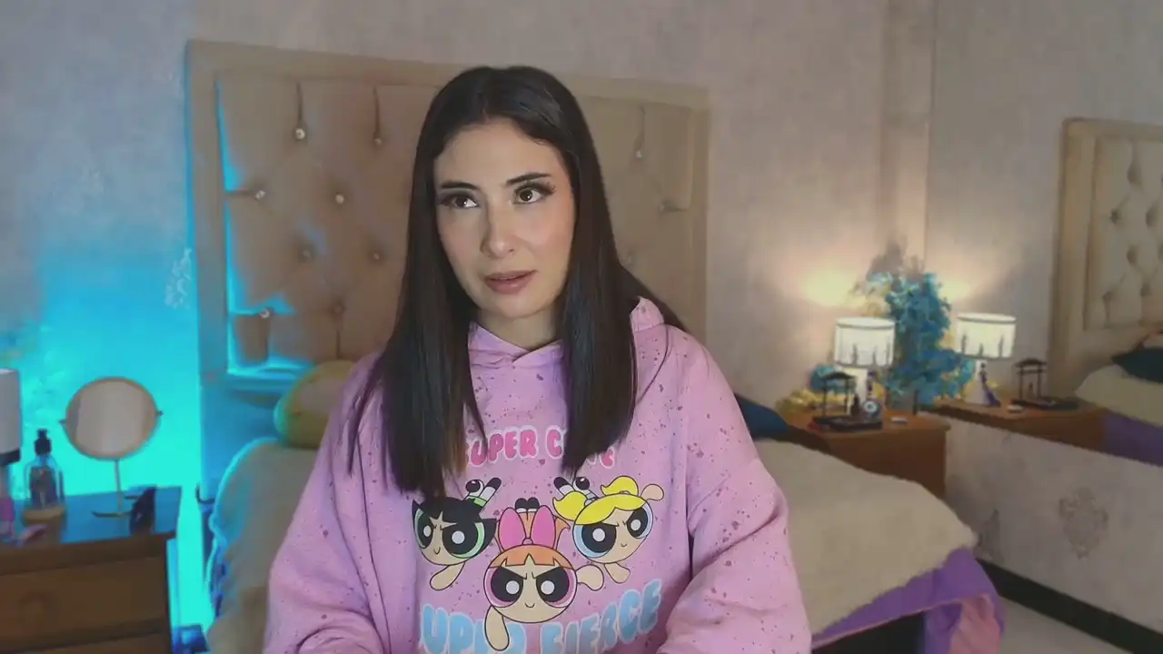Nini_love01 – Stripchat Video Stream Recording – 2025-11-17 11:36:53