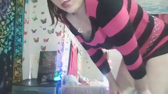 Naughtynicole – Myfreecams Video Stream Recording – 2025-01-13 12:58:20