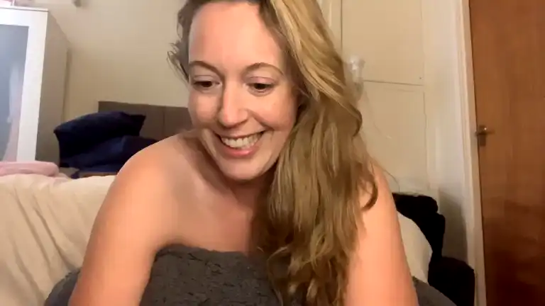 Gigiblueuk – Streamate Video Stream Recording – 2026-04-17 16:24:46