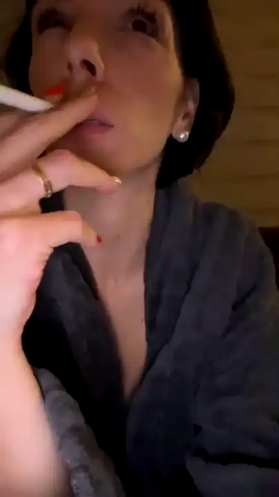Vampirosa89 – Amateur.tv Video Stream Recording – 2025-02-23 05:12:26