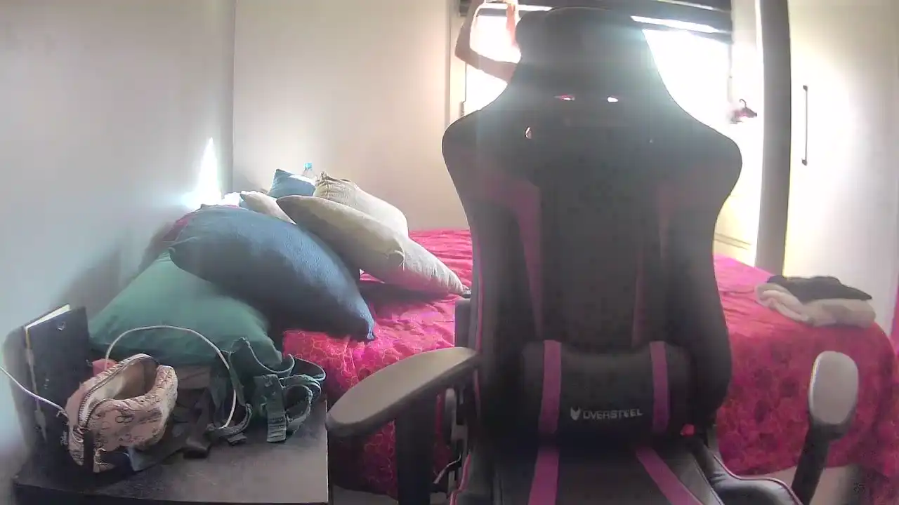 Vampirosa89 – Amateur.tv Video Stream Recording – 2025-12-19 06:37:56