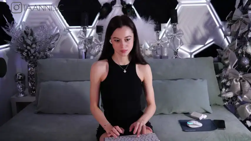 Taanni – Bongacams Video Stream Recording – 2025-12-12 22:03:16